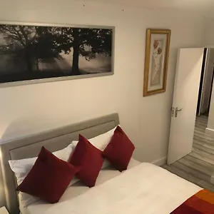 Apartment Luxury 2 Bedroom Flat In Abbey Wood,, London